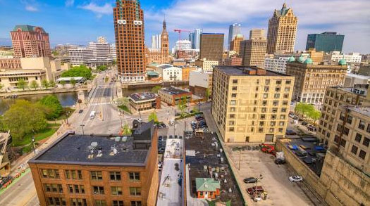 Where Are the Notable Affluent Neighborhoods in Wisconsin? - Wisconsin - 1