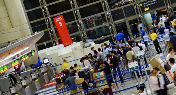 LAX is bustling every day, but where do all these people come from? - Los Angeles - 1