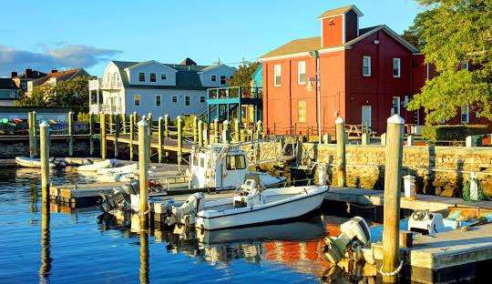 로드 아일랜드 주요경제 산업과 인종 비율 - Rhode Island - 1