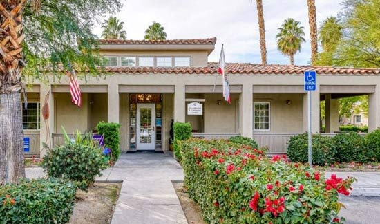 팜스프링스에 흔한 Assisted living 시설에 대한 정보 - Palm Springs - 1