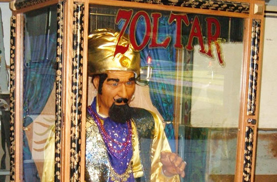 The Automatic Fortune-Telling Machine That Was Popular in America, Zoltar & ‘Zoltan’ - Palisades Park - 1