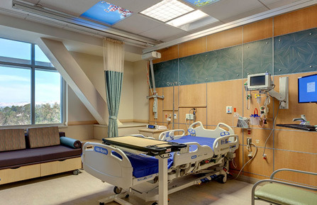 풀러턴 주민이 믿고 찾는 St. Jude Medical Center - Fullerton - 2