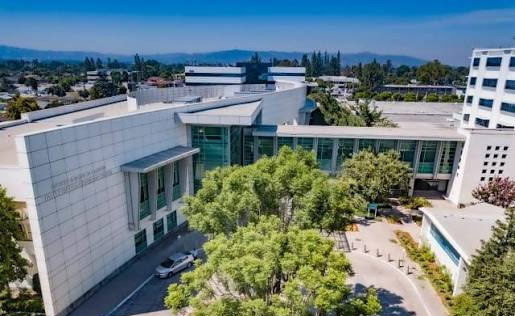 웨스트코비나 Emanate Health Queen of the Valley Medical Center - West Covina - 1