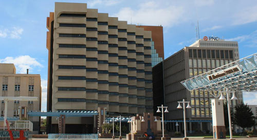 앨버커키 시청 건물 특징과 주요 행정 기관 안내 - Albuquerque - 1