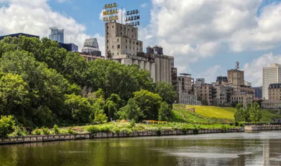 The Historical Relationship Between the Mississippi River and the State of Mississippi - Jackson - 1