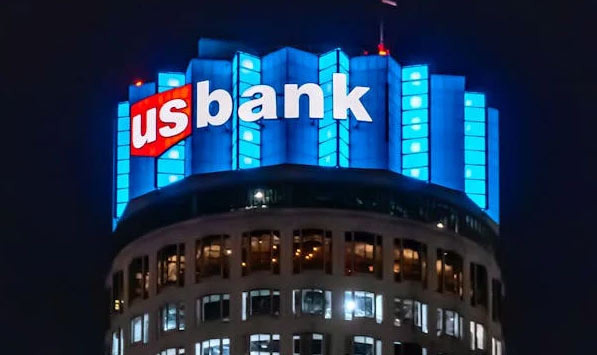 LA 다운타운의 랜드마크, US 뱅크 빌딩 - Los Angeles - 1