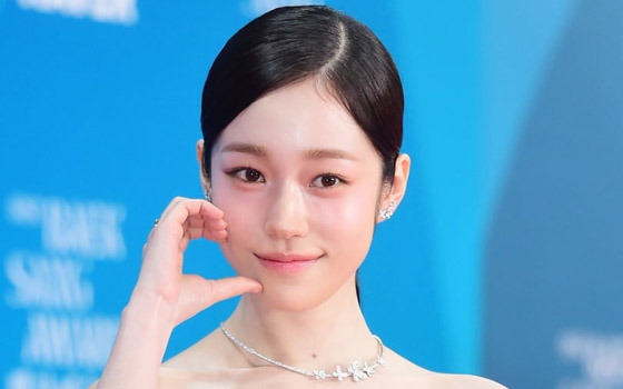 지금 충무로에서 최고로 핫하다는 20대 여배우 3명 - Burbank - 3