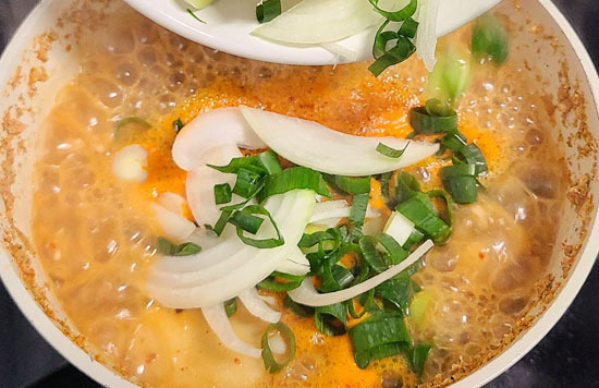 제대로 끓여 먹는 진짜 밥도둑! 입맛도는 청국장 레시피 - Atlanta - 3