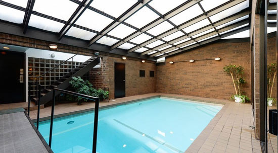 The Sticky Summers and Poolside Homes of the Chicago Area - Chicago - 1