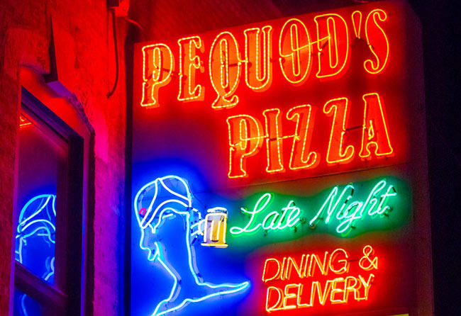 Chicago Deep Dish Pizza – You Thought It Was Pizza? That Was a Mistake - Chicago - 1