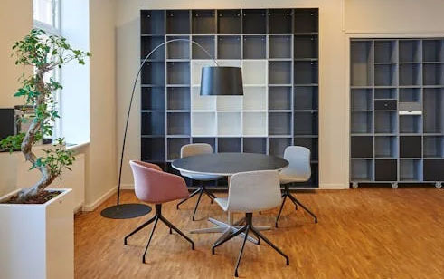 Best Places to Buy Office Interior Furniture in the USA - Seattle - 1