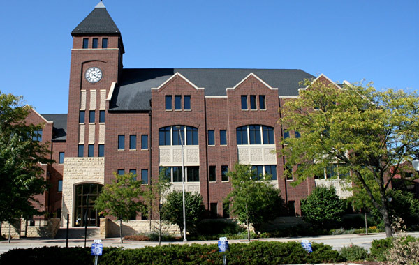 Reasons Why Arlington Heights is a Great Place to Live - Arlington Heights - 1