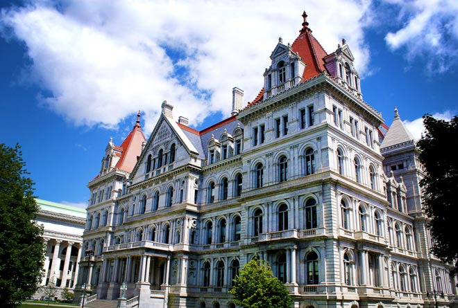 입이 딱 벌어질 정도로 웅장한 Albany Capital Building - Albany - 1