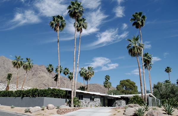 Experience a Sophisticated Lifestyle in Palm Springs - Palm Springs - 2