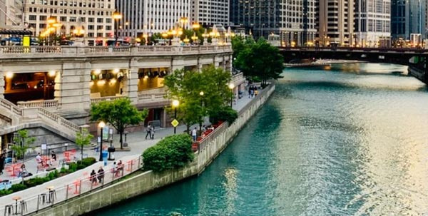 시카고 강을 따라 이어지는 시카고 리버워크 (Riverwalk) - Chicago - 1