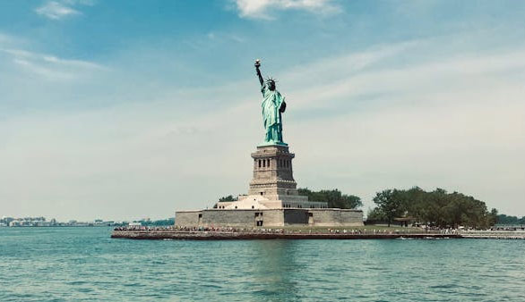 NYC 역사를 대표하는 유산, 자유의 여신상 이야기 - New York - 1