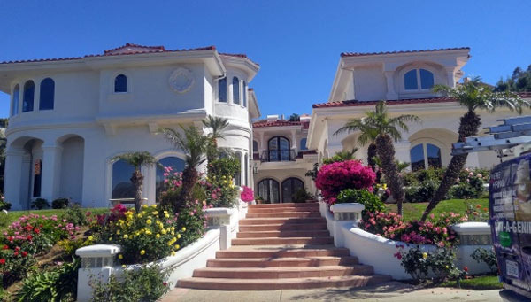 Los Angeles 부동산 판을 뒤흔든 맨션세 이야기 - Los Angeles - 1
