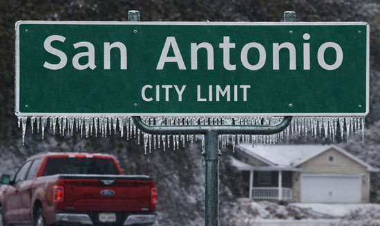 When the Weather Gets Cold, Life in Texas Completely Falls Apart - San Antonio - 1