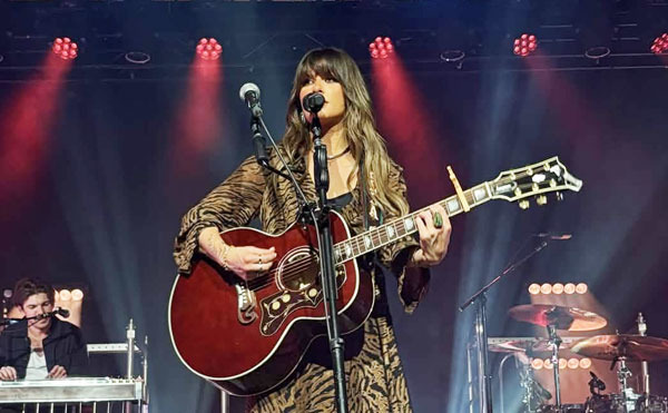 Choosin' Texas Tops Billboard Hot 100 for 5 Consecutive Weeks - Dallas - 1