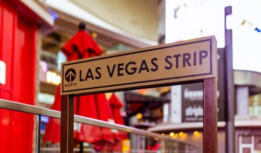 VIVA! LAS VEGAS! History of the Las Vegas Strip - Las Vegas - 1