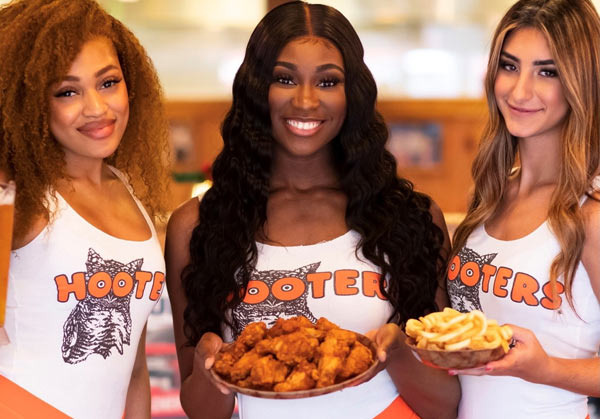 More than Chicken! An Escape from Reality at Hooters in Denver - Denver - 1