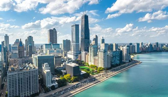 Average Income and Top 7 Tourist Attractions in Chicago - Chicago - 1