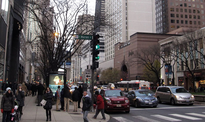 The Heart of Chicago: Walking the Magnificent Mile on Michigan Avenue - Chicago - 2