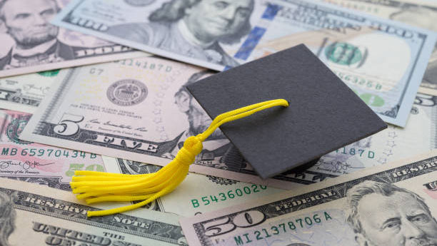 Student Loan 시스템은 기회이자 족쇄인걸 알아야 합니다 - New York - 1