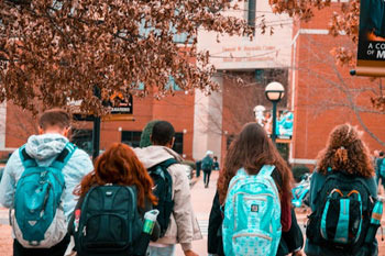 Do Children in the USA Have to Take the School Bus to School? - Los Angeles - 1