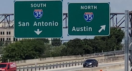 샌안토니오에서 어스틴으로 출퇴근하는 사람들 - San Antonio - 1