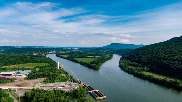 Chattanooga Economic Status and Korean Population - Chattanooga - 1