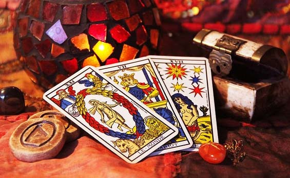 Tarot Cards for Fun When Bored - The Allure That Draws You In - Dallas - 1