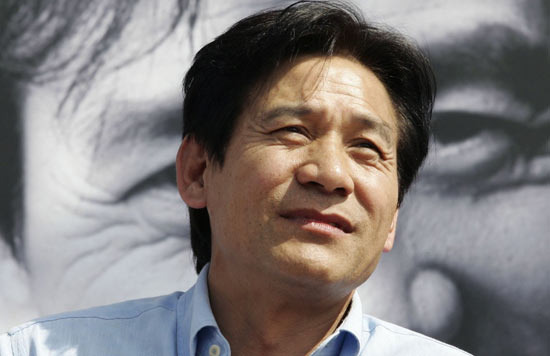 ‘국민 배우’ 안성기 중환자실에서 심정지 사망. 향년 74세 - Atlanta - 1
