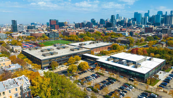 시카고 명문, Whitney M. Young Magnet High School - Chicago - 1