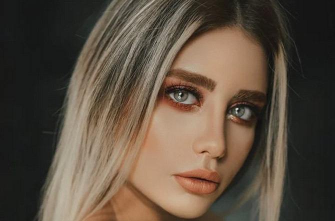 The Secret of Blonde Women: What Eyebrows Reveal About Real and Fake - Reno - 2