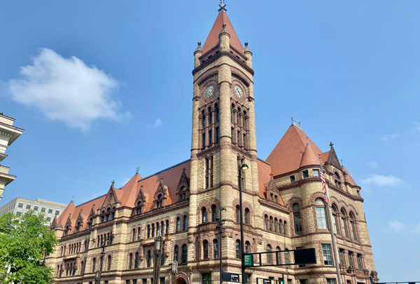 유럽의 성처럼 건축한 신시내티 시청(Cincinnati City Hall) - Cincinnati - 1