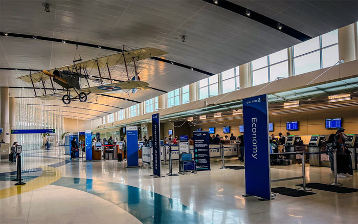 World War I Fighter Plane Displayed at San Antonio International Airport - San Antonio - 1