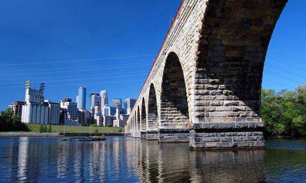 The Mississippi River Gracefully Passing Through Minneapolis - Minneapolis - 1