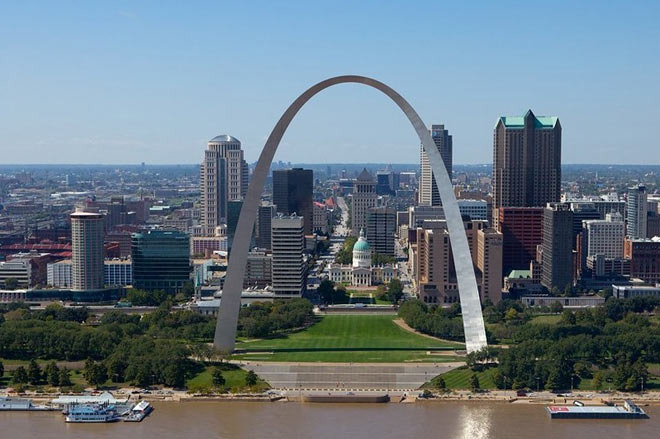 세인트루이스에 세워진 게이트웨이 아치(Gateway Arch) - Missouri - 1