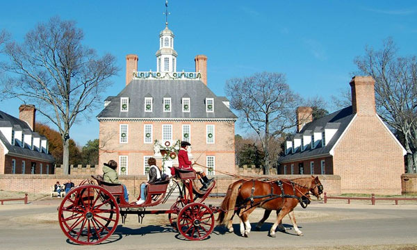 Williamsburg: A Journey Through Time - Burke - 1