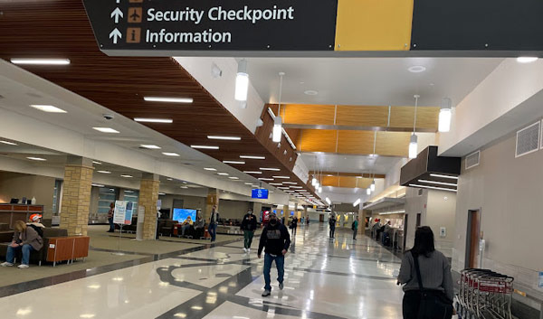 이스턴 아이오와 공항(Eastern Iowa Airport) 후기  - Iowa City - 1