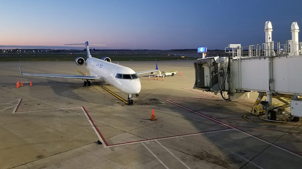 이스턴 아이오와 공항(Eastern Iowa Airport) 후기  - Iowa City - 3