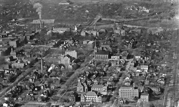 What was the environment of Iowa City like in the 1920s, 100 years ago? - Iowa - 2