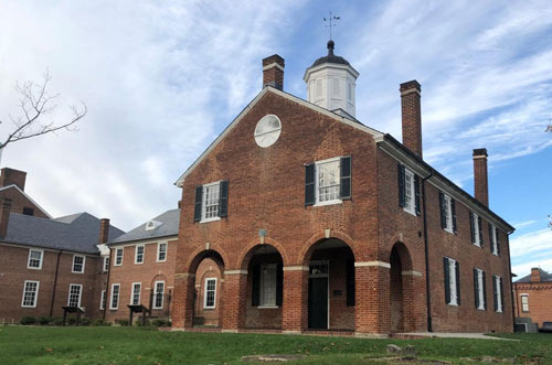 Fairfax: The Story of Old Bricks Hidden in the City - Fairfax - 1