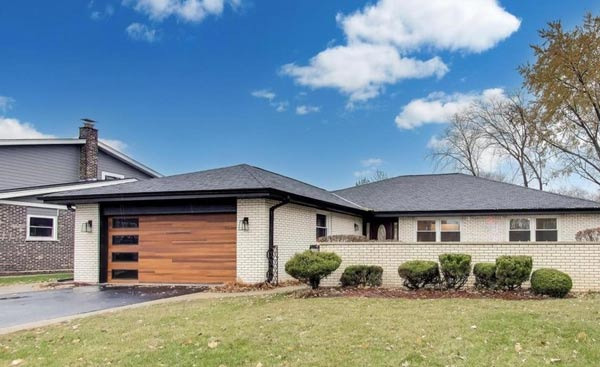 I keep liking $700,000 houses while looking for a $600,000 house - Arlington Heights - 1