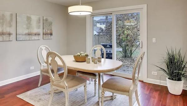 I keep liking $700,000 houses while looking for a $600,000 house - Arlington Heights - 2