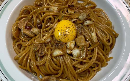 OMG, 간단하면서도 중독성 강한 간장 파스타 레시피 - Buena Park - 1