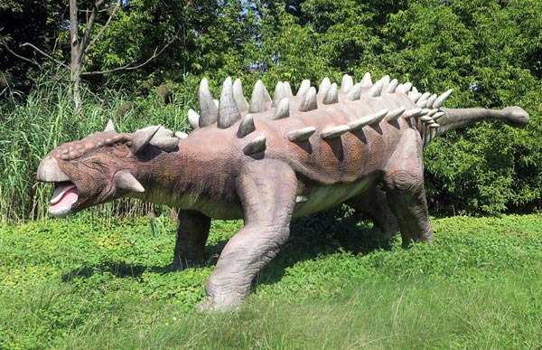 Theme Park Field Station: Dinosaurs Where You Can See and Experience Dinosaurs - Leonia - 1