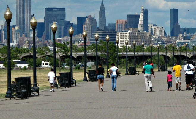 Enjoying the Benefits of Two Cities in Jersey City - Jersey City - 1