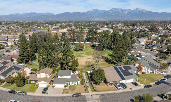 Chino, CA 출신 유명 인물을 소개합니다 - Chino - 1